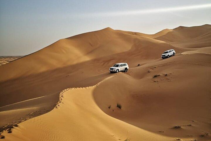 4 - Timer morgen Desert Safari Dubai med Dune Bashing & Camel Ride