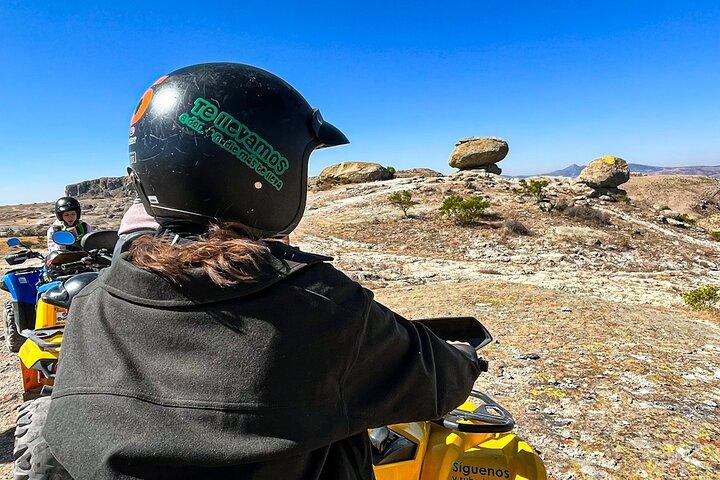 ATV attraverso le montagne e la città di Guanajuato