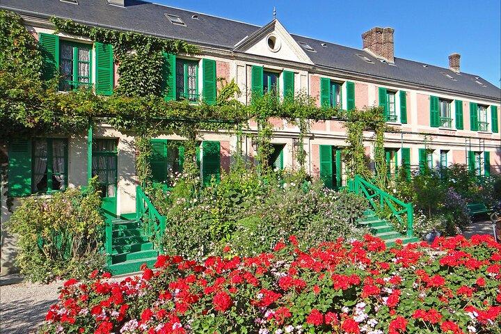 Transfer Privado De Paris para Bayeux & Caen com paragem em Giverny