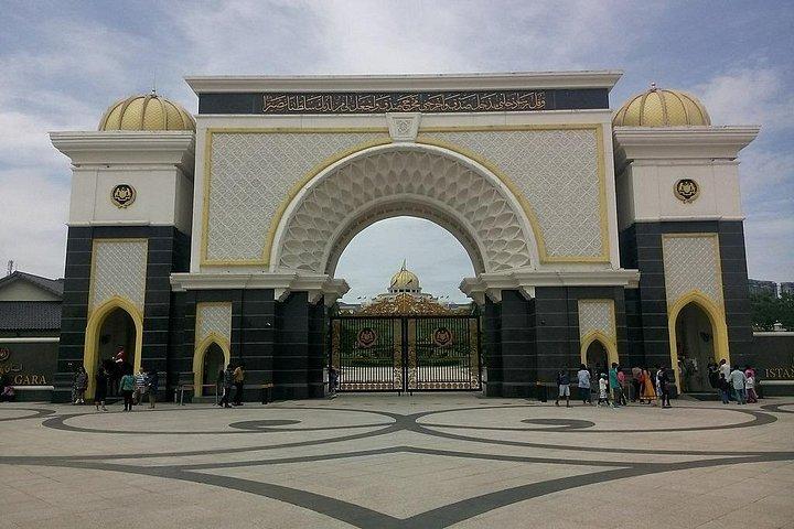 Kuala Lumpur City Tour (8 hours)