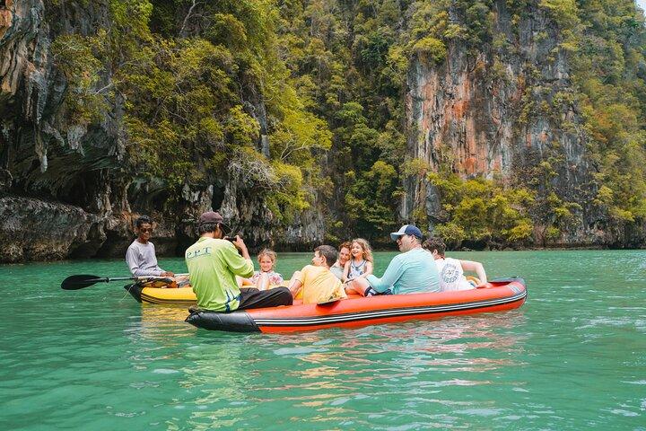 Viagem de um dia para James Bond (ilhas de canoagem e caiaque e almoço)