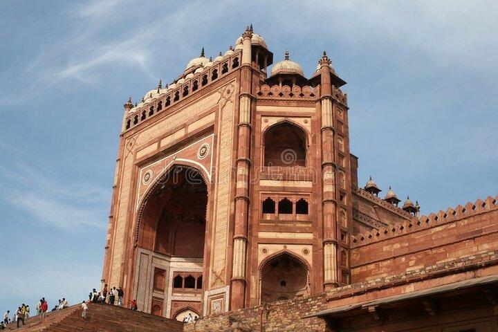 Private Taj Mahal Sunrise Tour von Jaipur mit dem Auto All Inclusive