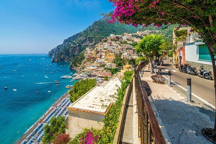 Excursion d'une demi-journée à Positano et Sorrente au départ de Naples