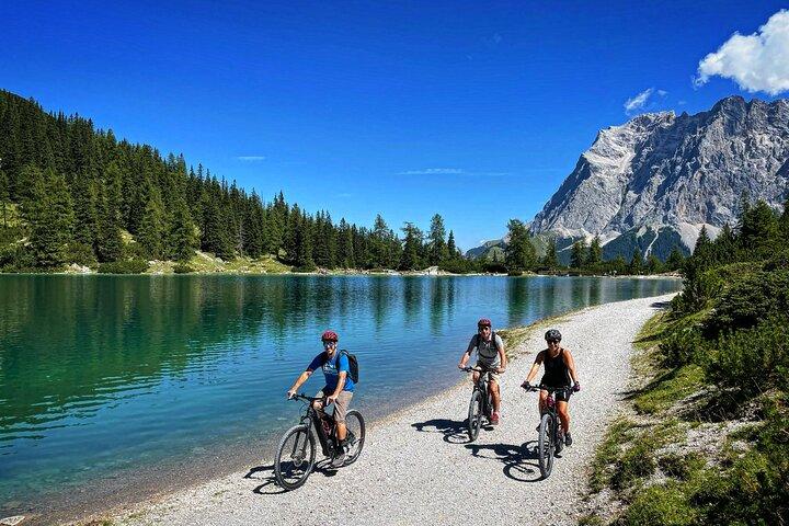 Privat Scenic Mountain Lake eBike Tour