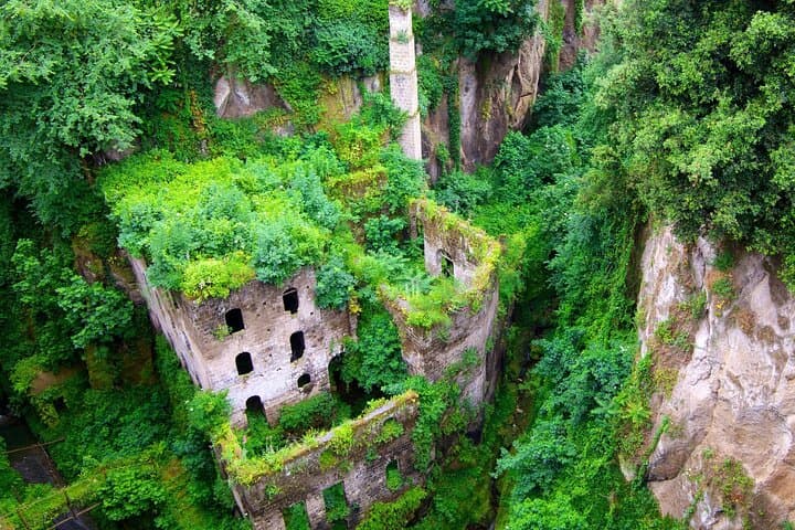 Sorrento Tour with Limoncello tasting from Naples