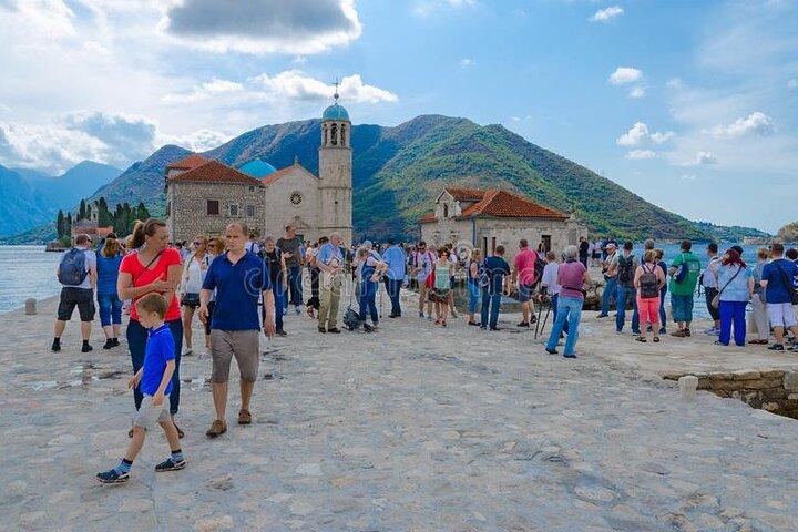 Montenegro Inklusive båtkryssning i Kotor Bay som tillval