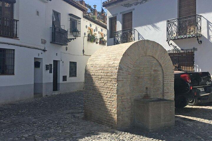 Pontos turísticos icônicos de Albaicín e Sacromonte: um tour de áudio autoguiado