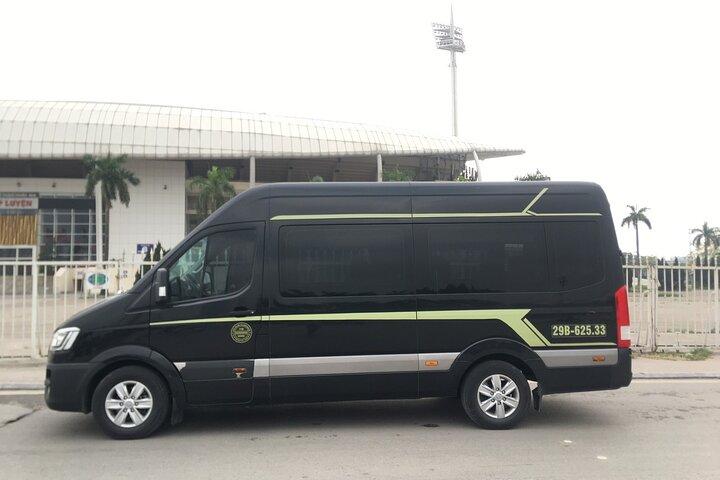 Retourvervoer per limousineshuttle vanuit Hanoi