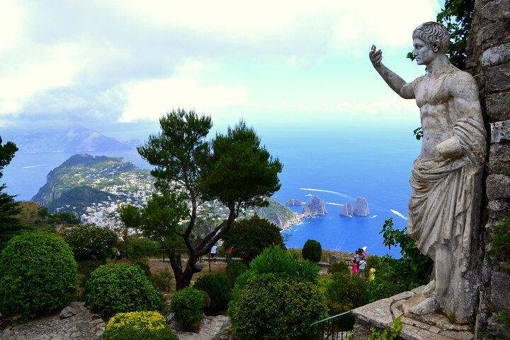 Shared CAPRI Tour - 360° experience by Bus, Boat & Guide