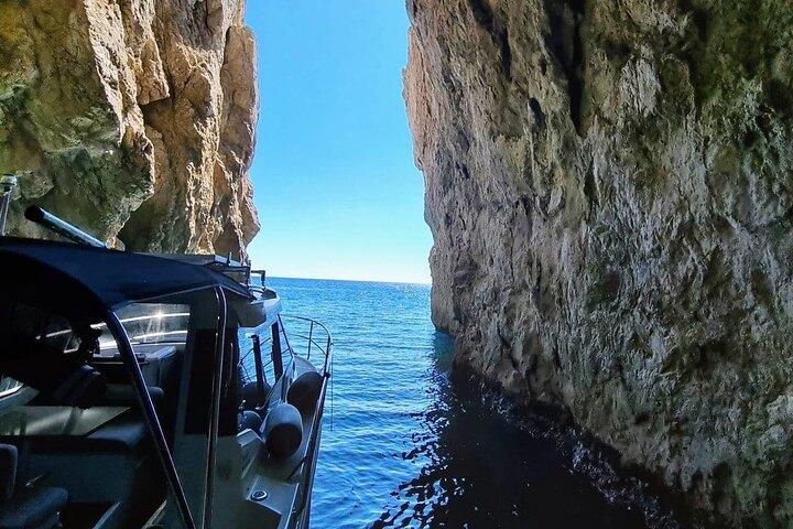 ドゥブロブニクからエラフィティ諸島への豪華プライベートボート旅行