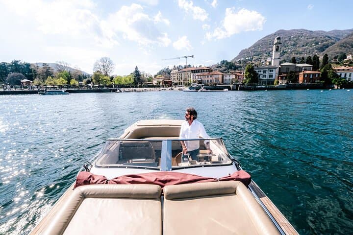 1 Hour Private and Guided Cruise on Lake Como by motorboat