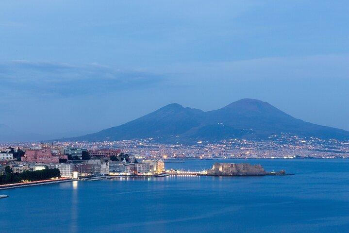 Private Transfer: Capri to Naples by Speedboat
