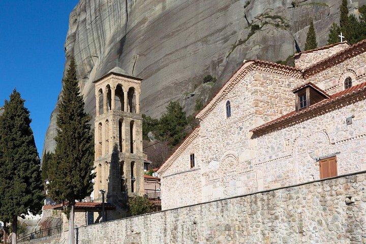 アテネ：ガイド付きツアー、博物館、ホテル付きのメテオラ 3 日間の旅