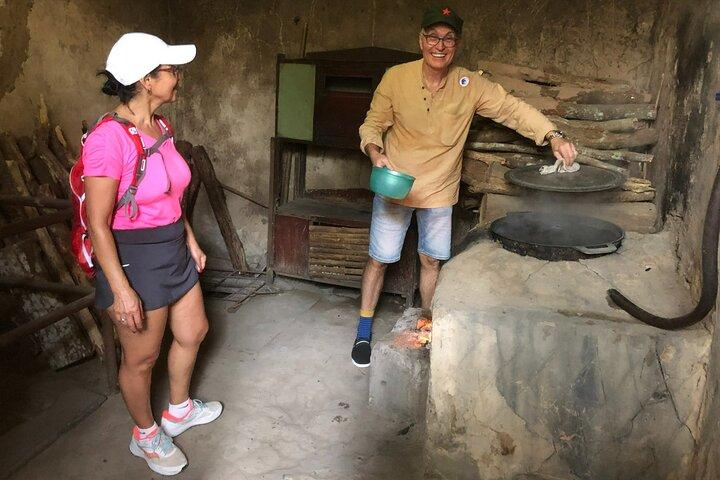 Ho Chi Minh City Authentic Food Tour - Excursão à costa
