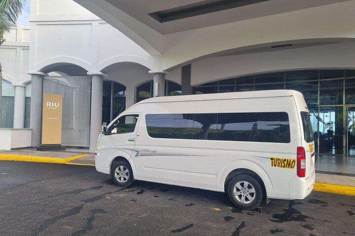 Trasporto privato dall'aeroporto della Liberia al Planet Hollywood
