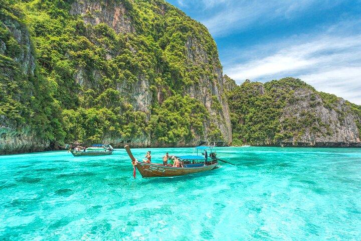 Excursão privada de dia inteiro às Ilhas Phi Phi e bambu com mergulho com snorkel