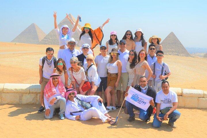 Private Half-Day Tour to Giza Pyramids & Sphinx Entry Cheops & Camel Ride