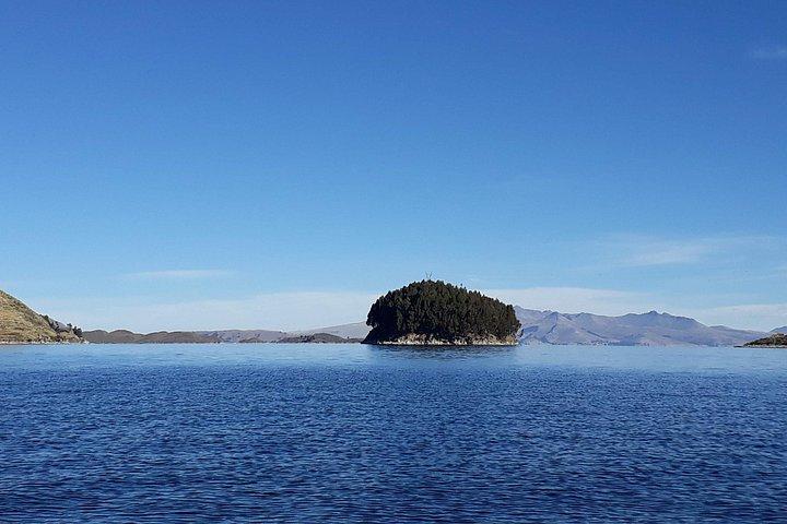 2-Day Private Lake Titicaca and Sun Island Tour from La Paz