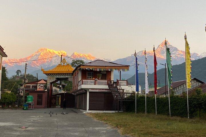Morgen tibetische Kulturreise zu tibetischen Siedlungen Pokhara