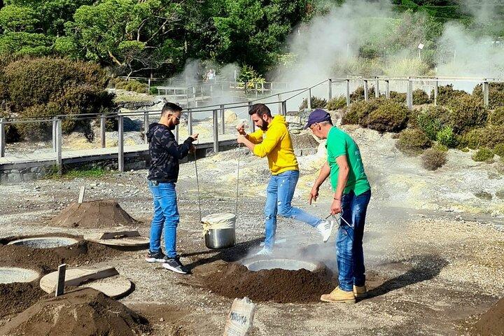 Visite privée 4X4 hybride en couple - Furnas (sources thermales inc. Et déjeuner à 3 plats)