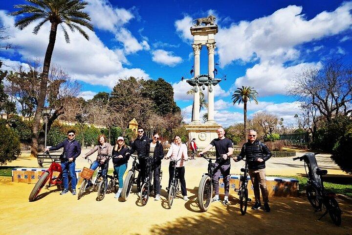 Ontdek Sevilla per e-bike – een lokale ervaring in een kleine groep