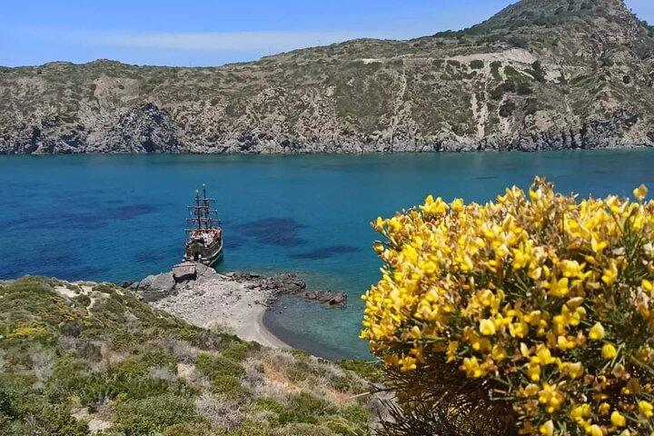 Kryssning på 3 öar till Nisyros, St. Antonios och Yali