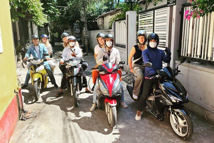 Halvdag Hue City Motorcykel Privat Tour med förare