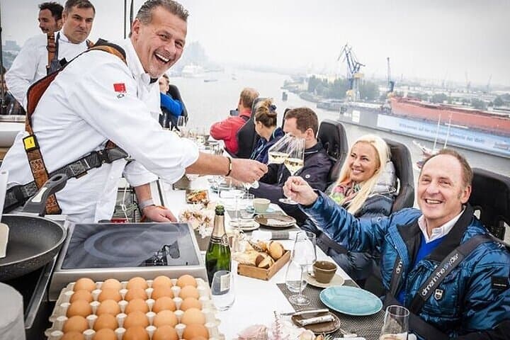 Dubai Marina Dinner in the sky with Optional Pick and Drop