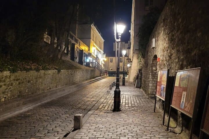 Paris by night in a Private Tuktuk Tour