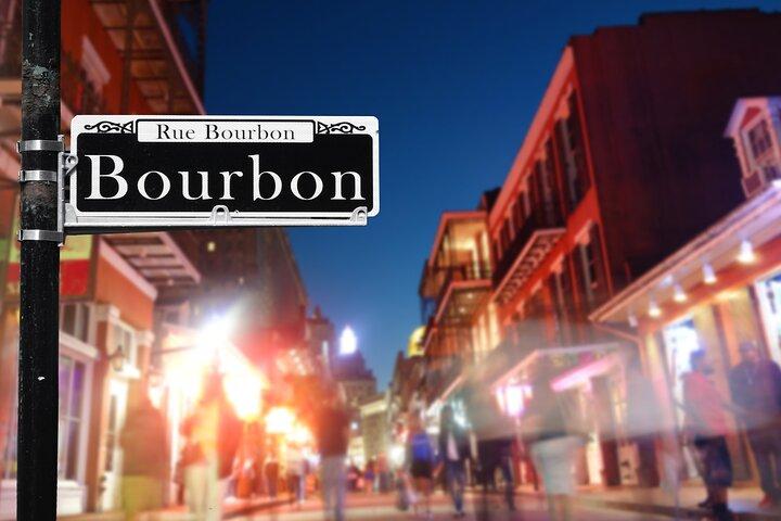 New Orleans Haunted Pub Crawl : ゴースト＆フランス語クォーターナイトライフ