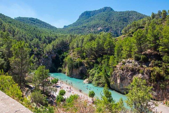 Desde Valencia : Piscinas Termales Montanejos con Senderismo o Rafting