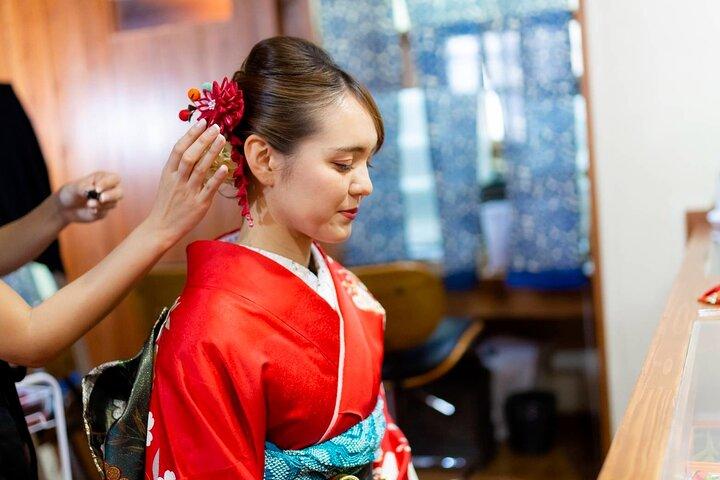 Traditional Japanese Costumes "Kimono", "Yukata", "Ryuso", "Photograph Course "Hair Set & Lipstick & Kimono & Photography"