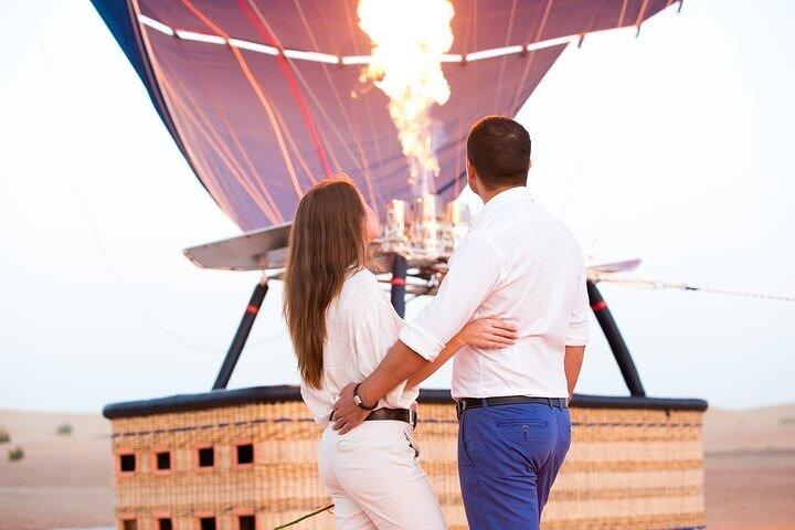 Dubai Hot Air Balloon Tour with Breakfast Camel Ride and Transfer