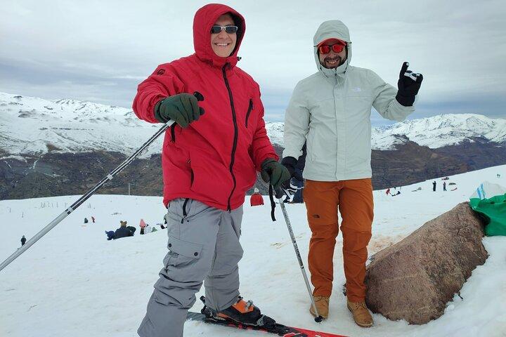 Från Santiago: Skiddag i Valle Nevado, Colorado eller Farellones