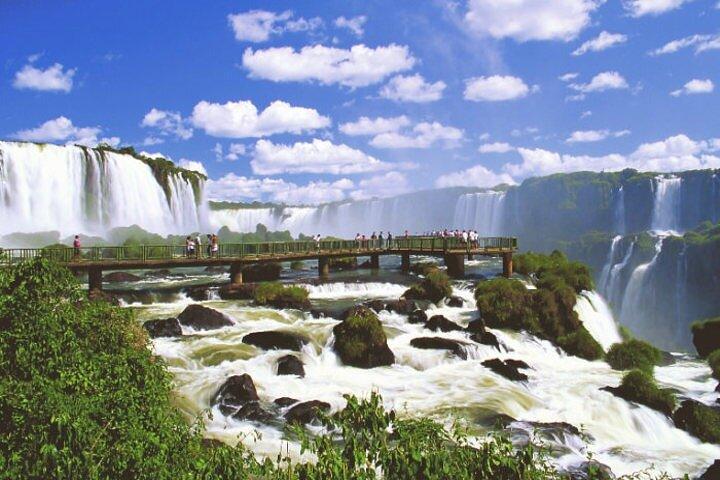 Argentijnse & Braziliaanse watervallen Privétour van een hele dag met tickets