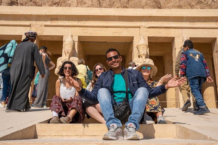 Private West Bank Luxor Tour with Local Food Tasting