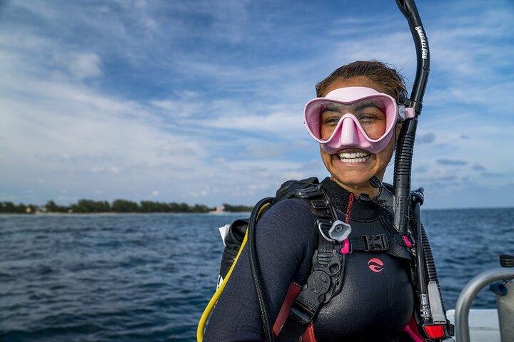 Descubre el buceo en Santorini