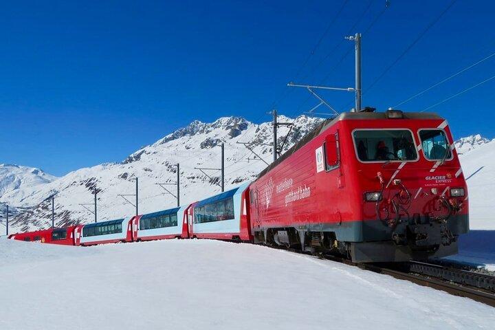 Glacier Express Panoramische treinrondreis vanuit Luzern
