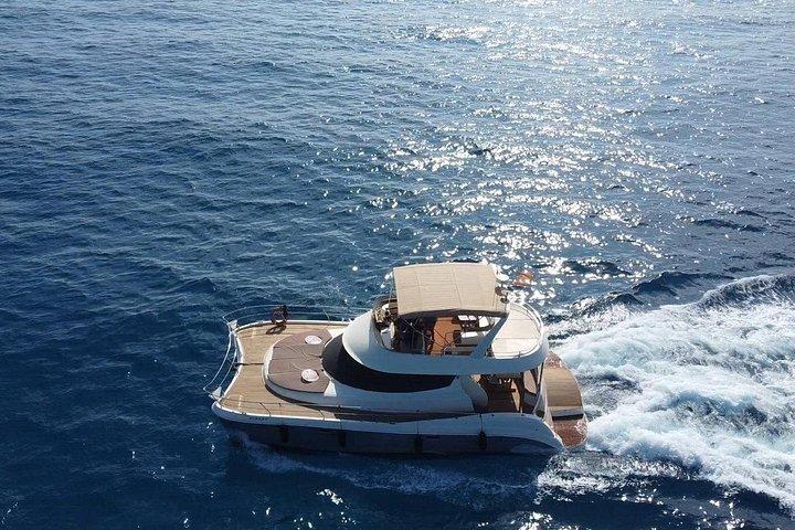 プエルト デル カルメン：ウォーター スポーツ付きカタマラン旅行