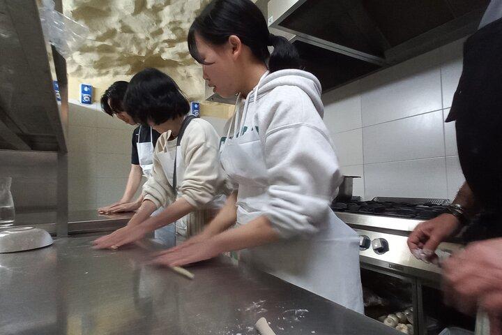 マテーラのサッシにある洞窟レストランでの料理教室
