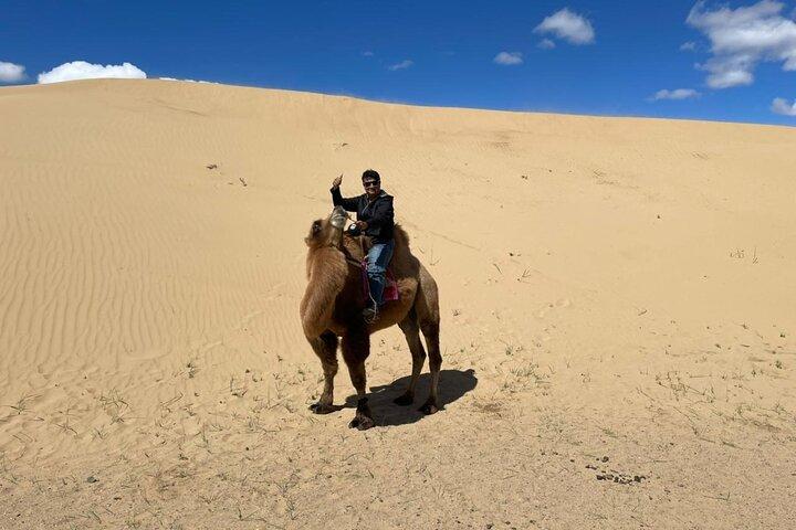 Viagem privada noturna a Semi-Gobi e Kharkhorum