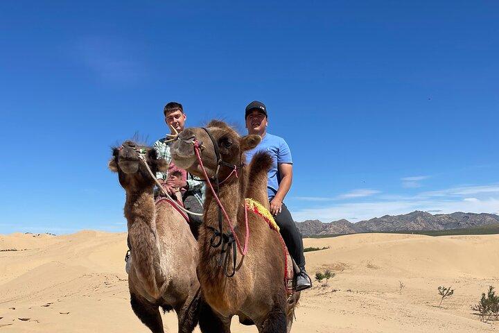 Viagem privada noturna a Semi-Gobi e Kharkhorum