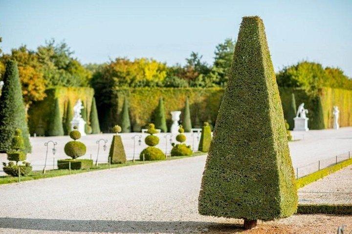 Versailles Royal Palace & Gardens with Hidden King's Apartments