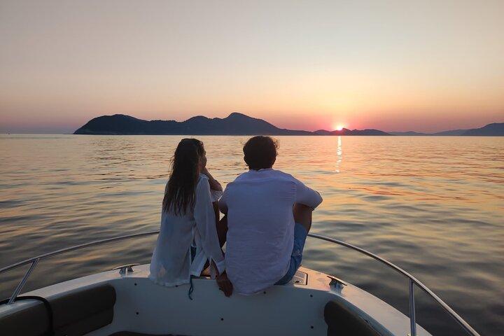 Privat solnedgångstur med motorbåt i Dubrovnik