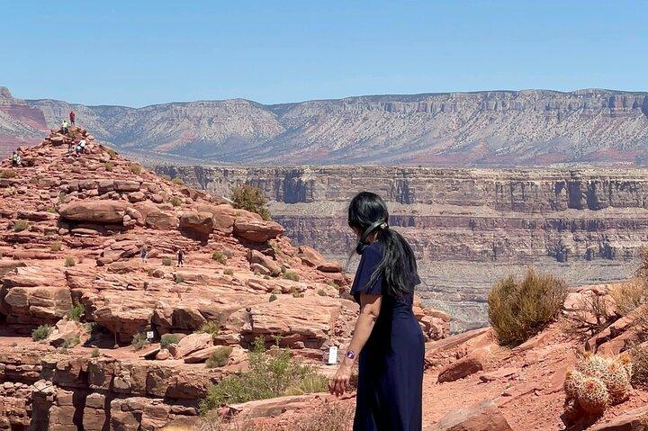 Ganztägige Kleingruppentour zum Grand Canyon und Hoover Dam Lookout