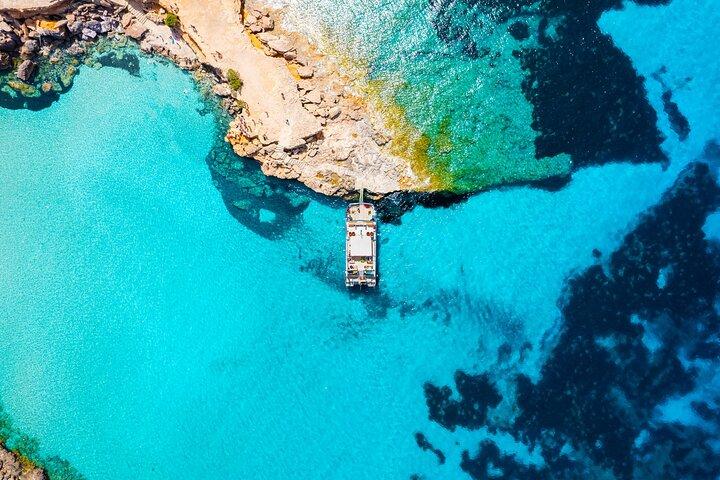 Ibiza Beach Hopping Cruise com Paddleboards, Bebidas e Comida 6h