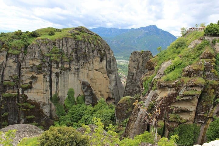 Full Day Tour of Meteora by bus from Athens