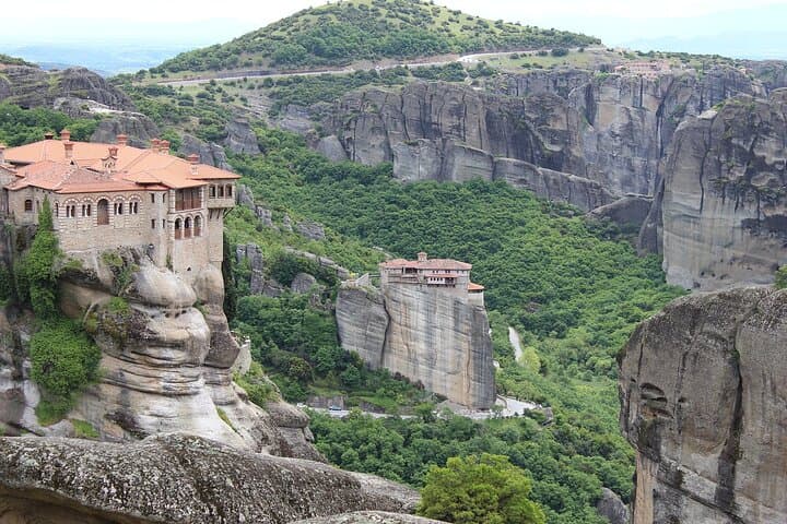 Full Day Tour of Meteora by bus from Athens