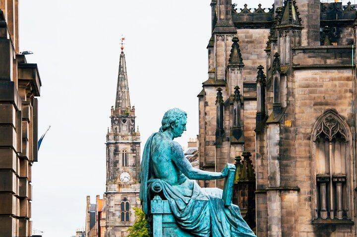 Edinburgh Castle & Old Town Small Group Guided Tour