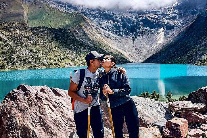 Heldagstur till Humantay Lagoon från Cusco